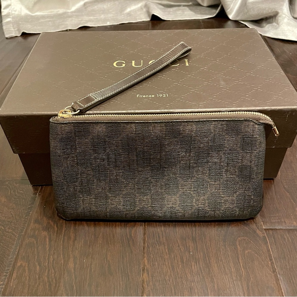 Authentic Gucci Bronze Coated Monogram Clutch - Picture 2 of 6